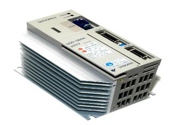Yaskawa SGD-08AN AC Servo Drive 80V 230kw Nuevo en la caja original