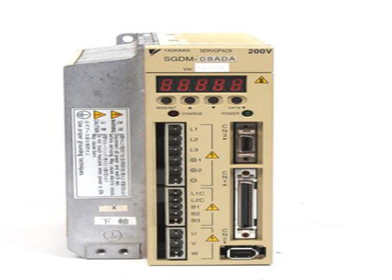 Marca Yaskawa SGDM-08ADA Nuevo servo amplificador de CA en caja original