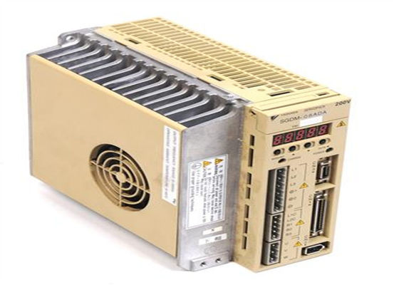 Marca Yaskawa SGDM-08ADA Nuevo servo amplificador de CA en caja original