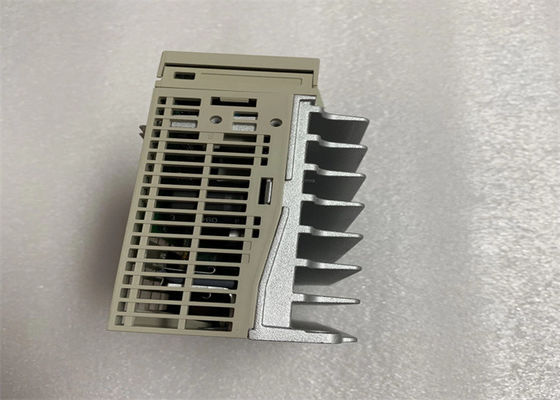 Yaskawa Industrial Servo Drives SGDH-04AEY291 Nuevo en el original