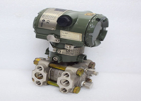 Se utilizará un dispositivo de transmisión de presión y temperatura de Yokogawa EJA110A-ELS4A-92EA/KU2