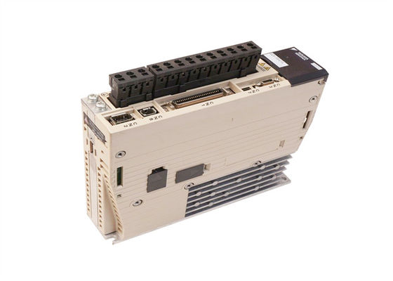 Yaskawa Nuevo SGDV-1R6A01A AC Servo Drives en la caja original