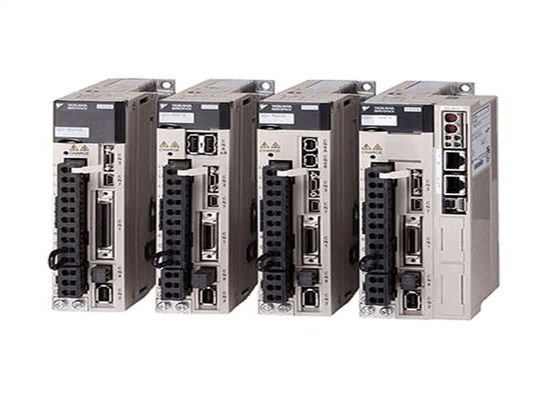 Yaskawa Nuevo SGDV-1R6A01A AC Servo Drives en la caja original