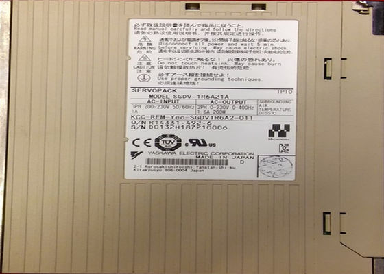 Yaskawa SGDV-1R6A21A 220V AC Servo Amplificador 0.2kw Nuevo original