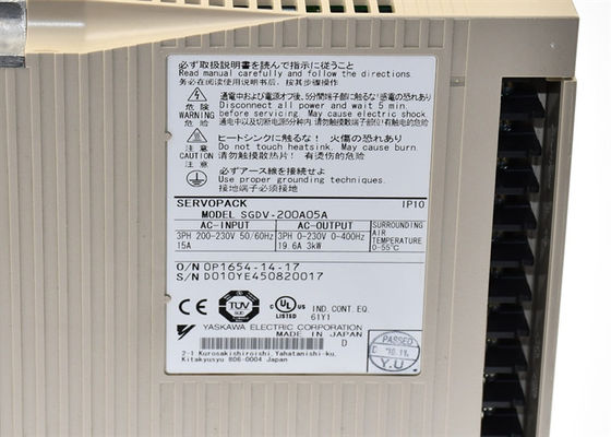Yaskawa SGDV-200A05A AC Servo Amplificador Nuevo en la caja original