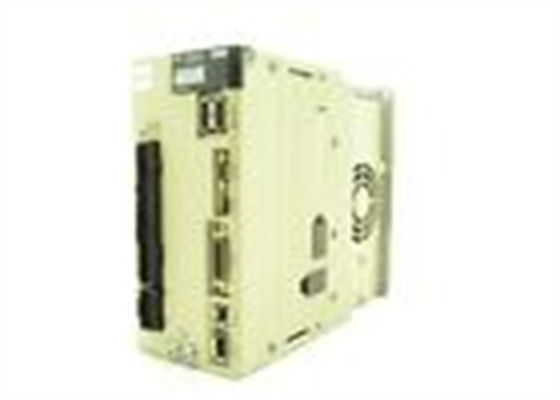 Yaskawa SGDV-3R8A11A Servo Amplificador Nuevo en la caja