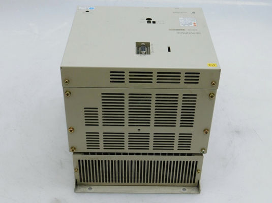 Yaskawa SGDB-44ADG tren de pulso de dos fases con diferencia de fase de 90 ° Servo Drive 4.4KW