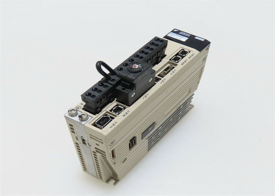 SGDV-R90A21A Nuevo Servo Amplificador de 220 V CA En Caja Original