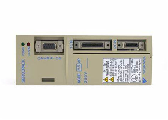 Yaskawa SGDE-A5AP 200V AC Servo Amplificador Nuevo y original