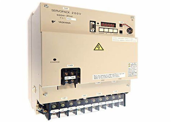 Yaskawa Sigma SGDH-60AE AC Servo Drives Caja original completamente nueva