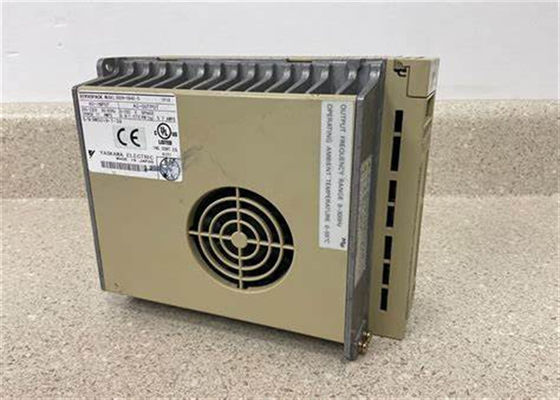 El servo amplificador SGDH-08AE-S de Yaskawa es nuevo en la caja original.