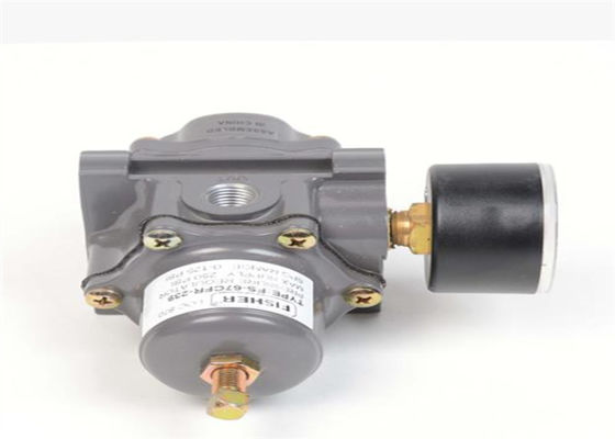 Emerson 67CFR regulador de presión 50 PSI Nuevo en la caja original