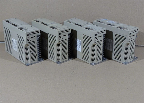 Yaskawa SGD-02AH Sigma Serie Servo Drives Nuevo en la caja