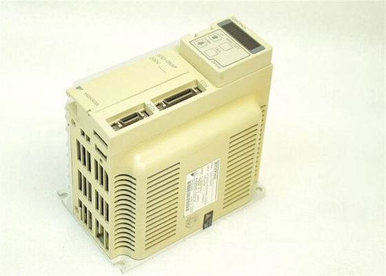 Yaskawa SGD-08AP Servopack Servo Drives Caja original completamente nueva