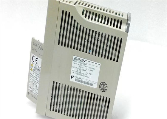 Las servoacciones de la serie SGDA-02VP de Yaskawa son nuevas y originales en caja de 200 V.