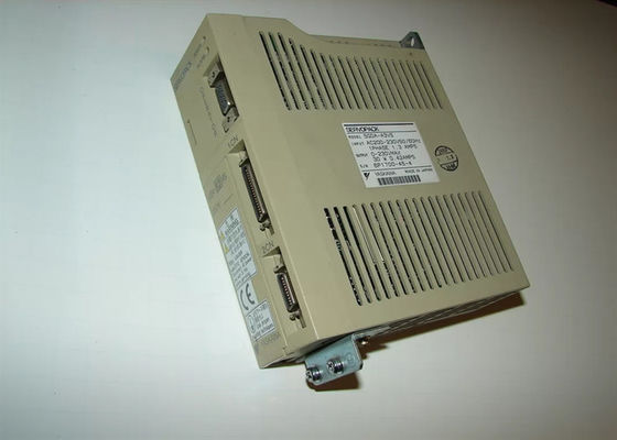 Yaskawa SGDA-A3VS Servo Drive Serie Sigma Nuevo en la caja
