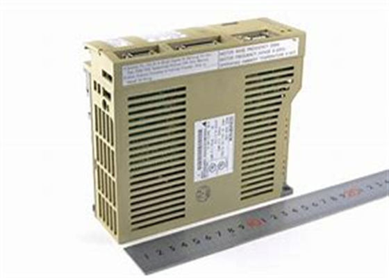 Yaskawa SGDA-A5BS Servo Drives Nuevo en la caja original 115V