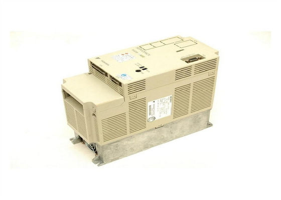 Yaskawa SGDB-03ADG Sigma Servo Drives Nuevo y original en caja