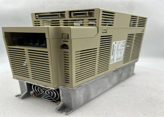 Yaskawa SGDB-10ADG Sigma Serie AC Servo Amplificador Nuevo