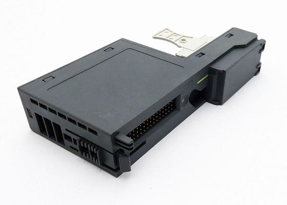 ABB DC541-CM 1SAP270000R0001 AC500 Módulo de funciones de automatización distribuida