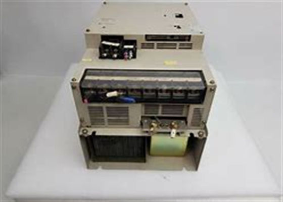 SGDB-1EADG Yaskawa Servo Drives de marca nueva en caja original 200V