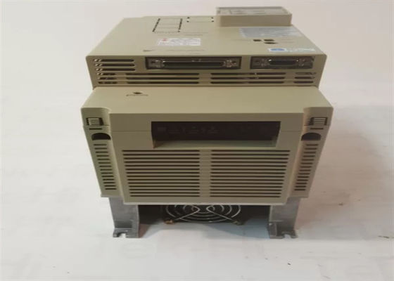 Nuevo motor de servo industrial SGDB-20ADM nuevo en la caja
