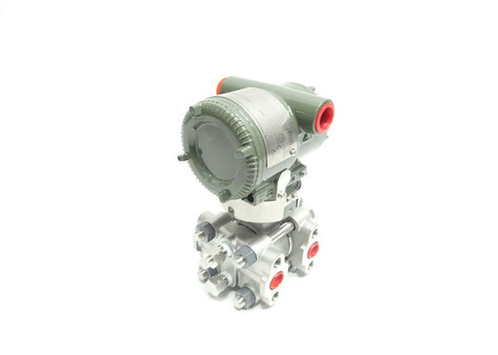 Se trata de un dispositivo de transmisión de presión de 10 a 42 V.