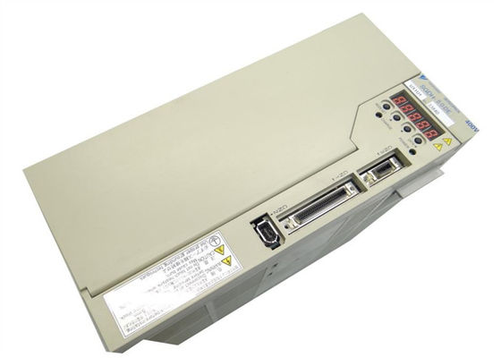 Nuevo motor de la serie Yaskawa SGDH-50DE en caja original