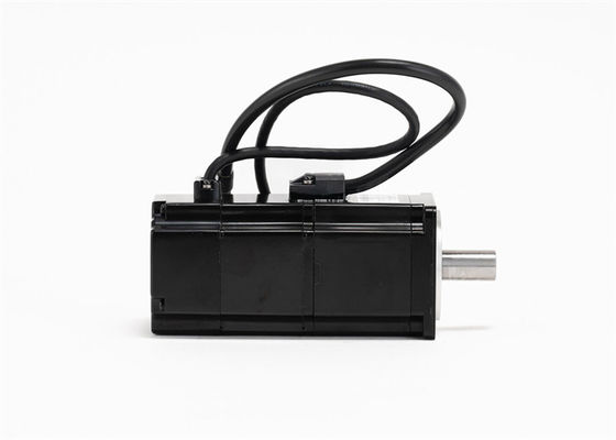 Yaskawa SGMAH-02AAA2C Servo motor industrial nuevo en la caja