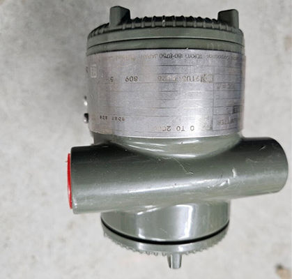 El sistema de transmisión de presión de Yokogawa EJA510E-JAS7N-014EL/KF22 tiene un ABS de 0 a 2000 MBAR.