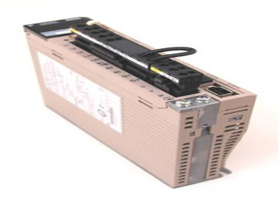 Yaskawa SGDV-R90A01B002000 AC Servo Drives Nuevo y original