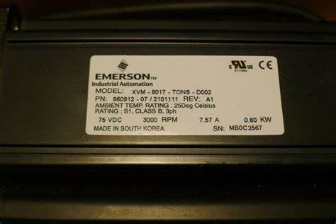 XVM-8017-TONS-0000 Emerson Industrial Servo Motor Nuevo en la caja