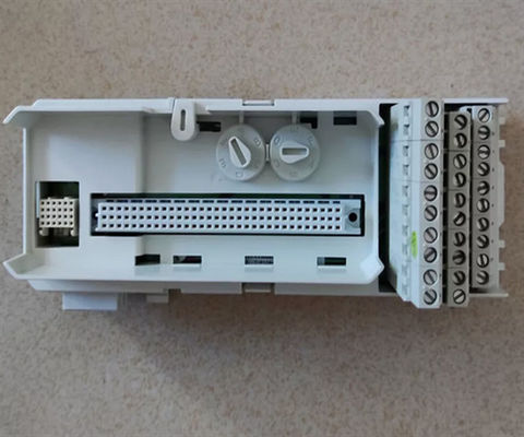 ABB 3BSE013230R1 Módulo de terminación compacto MTU TU810V1