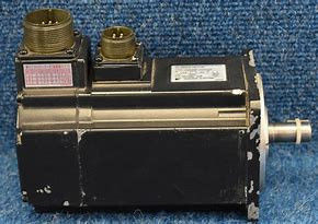 200W Yaskawa Industrial AC Servo Motor USAGED-02C22K Nuevo en su totalidad