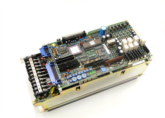 200V Yaskawa CACR-SR15SZ1SDY77 AC Servo Drives Nuevo caja original
