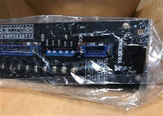 200V Yaskawa Industrial Servo Drives CACR-SR02AB1ER-Y10 originales