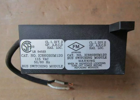 El IC660BSM120 es un módulo de conmutación de bus del sistema de E/S Genius utilizado para vincular dispositivos de E/S