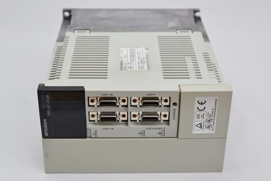 2.0kw MITSUBISHI MR-J2-200B Servo industrial de tres fases AC200V Interfaz de tipo SSCNET