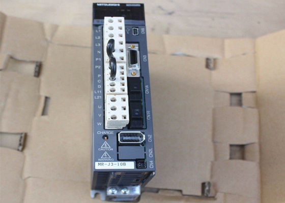 Amplificador servo industrial 100W de la impulsión de la CA de la serie MR-J3-10B de Mitsubishi Electric MELSERVO MR-J3