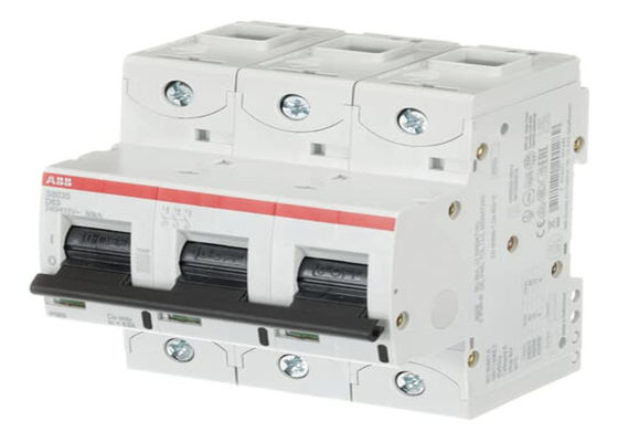 ABB 2CCS863001R0631 El S803S-D63 es un interruptor de circuito de alto rendimiento de 3 polos con características D