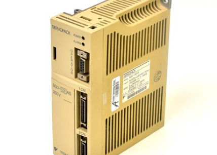 Servo motrices industriales de Yaskawa SGD-02AS 200 W Capacidad nominal 200-230 VAC, entrada de 60 Hz