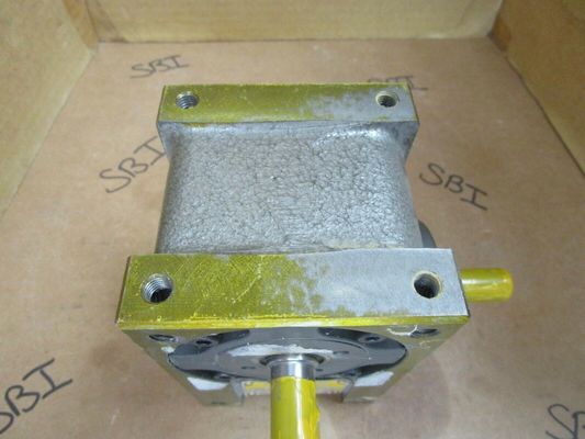 Se trata de una caja de engranajes de oscilador Sandex 4.5e.