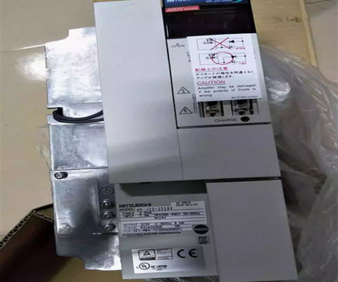 El servo industrial de MR-J2S-350B4 Mitsubishi conduce el amplificador servo MR-J2