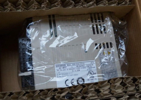 Rosemount 1.3KW 200V 3 Fase Yaskawa / Inversor de motor de servicio industrial
