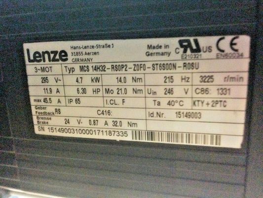 LENZE MCS 14H32-RS0P2-Z0F0-ST6S00N-R0SU Potencia nominal 15KW Servo accionamiento industrial