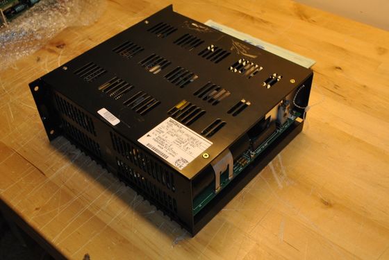 Yaskawa CACR-HR01BAB12Y5 Servo Drive Rango dinámico 35 DB