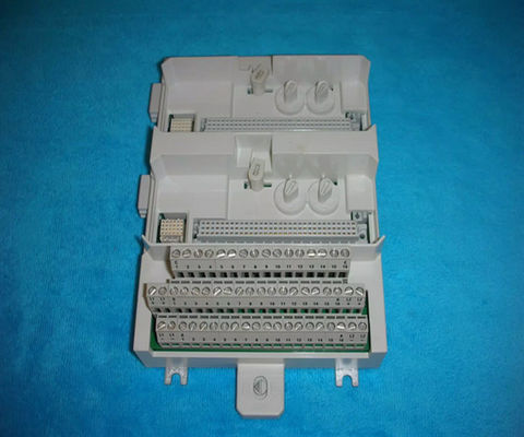 3BSE021443R1 ABB TU843 Modulo de terminación de suministro de energía redundante