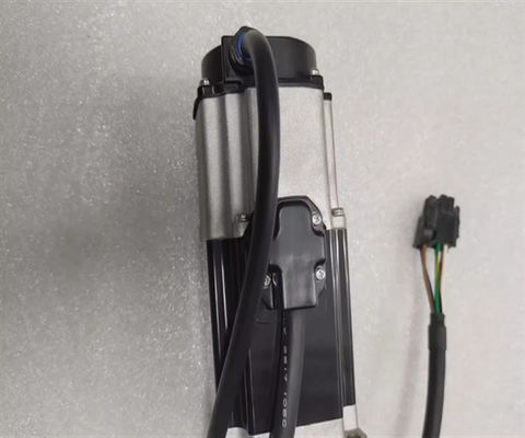 Servomotor industrial de 3 fases con inercia 0,24-1,61x10 -4 kg.m2 y cumplimiento de la Directiva RoHS