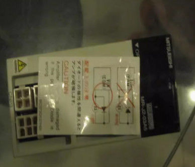 El servo industrial de la CA MR-J2-03A5 conduce el amplificador servo de Mitsubishi