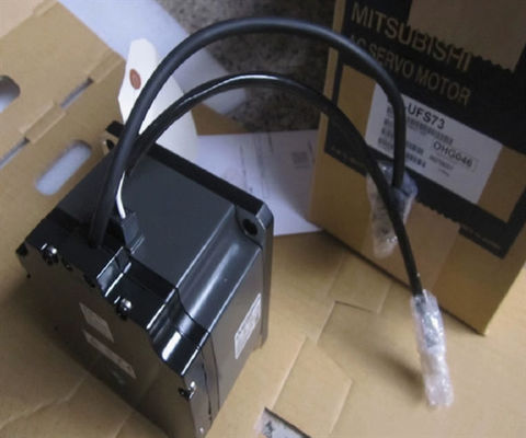 Mitsubishi HC-UFS73 AC Servomotor 0,75kw 3000 rpm Tecnologías de esfuerzo